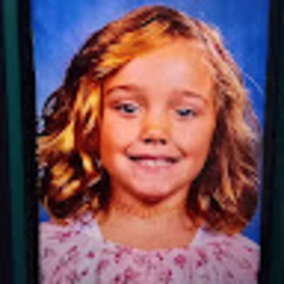 Meet your Posher, Lori - Picture 1 of 1